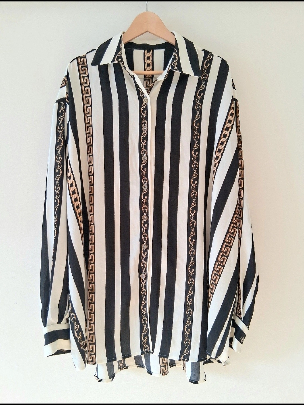 Oversized Button-Up Shirt with Gold Chain Detail, Men Sz L/XL